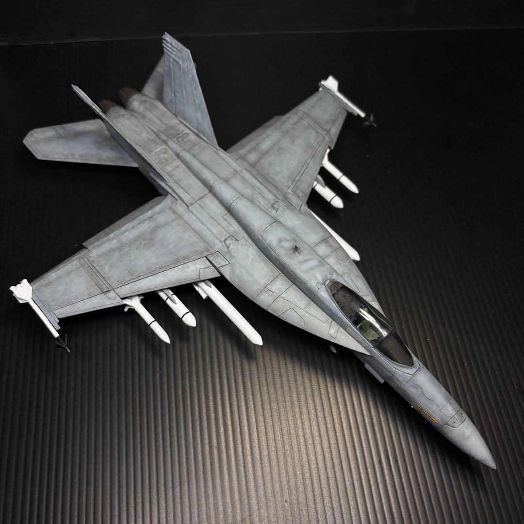 F18 スーパーホーネット(デモ機仕様) 1/72完成作品