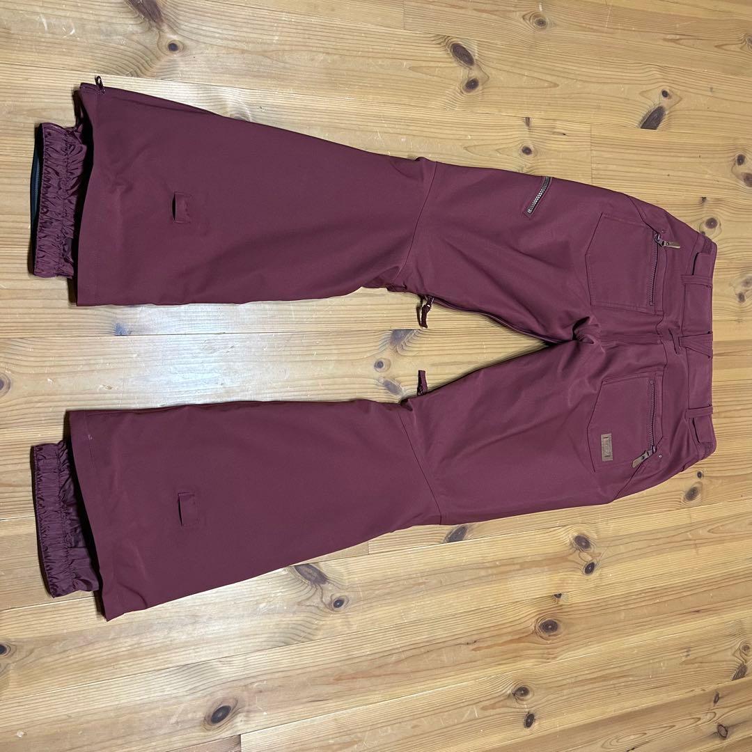 ROXY スノーボードウェアセット（女性用）