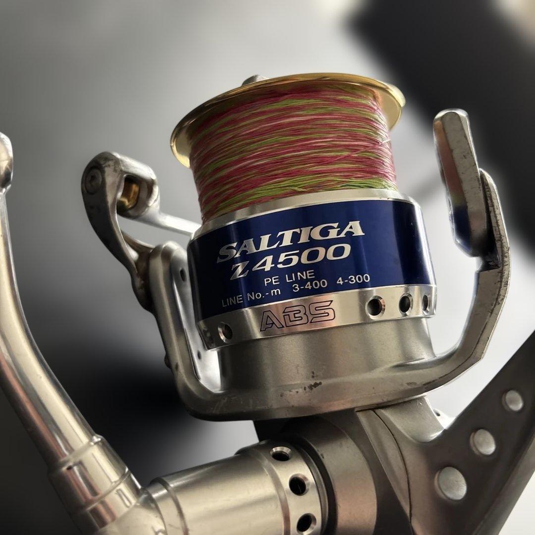か*ま様 ⭐️オークション中⭐️Daiwa Saltiga Z 4500 リール