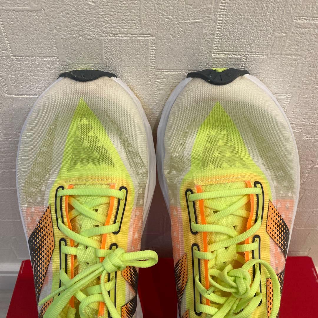 New Balance FuelCell 25.0 陸上　シューズ