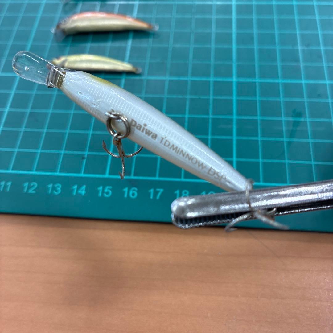 ミノー ルアー 複数サイズ カラー