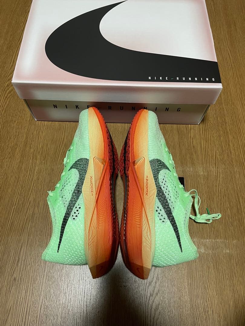 【新品未使用　28,５センチ　NIKEズームXヴェイパーフライ ネクスト%3