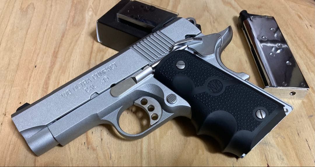東京マルイ　V10 ULTRA COMPACT