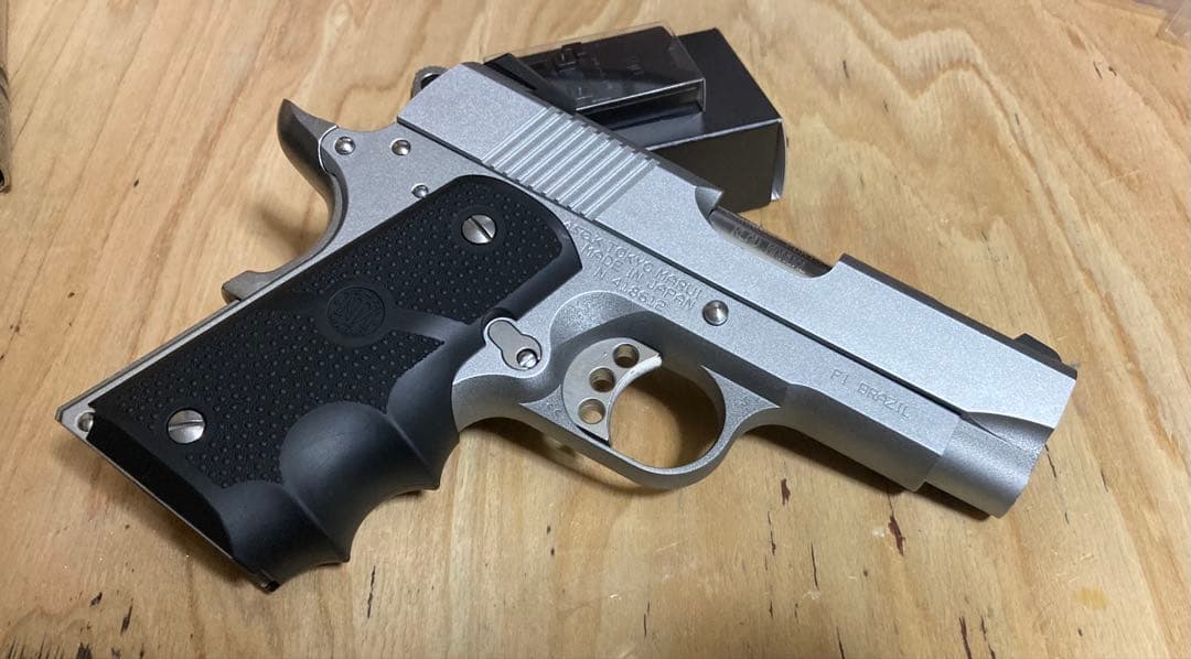 東京マルイ　V10 ULTRA COMPACT