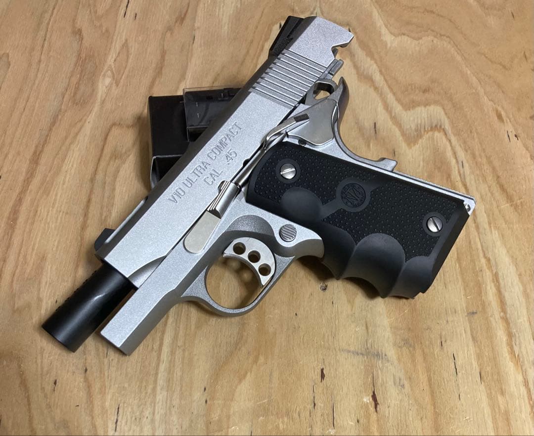 東京マルイ　V10 ULTRA COMPACT