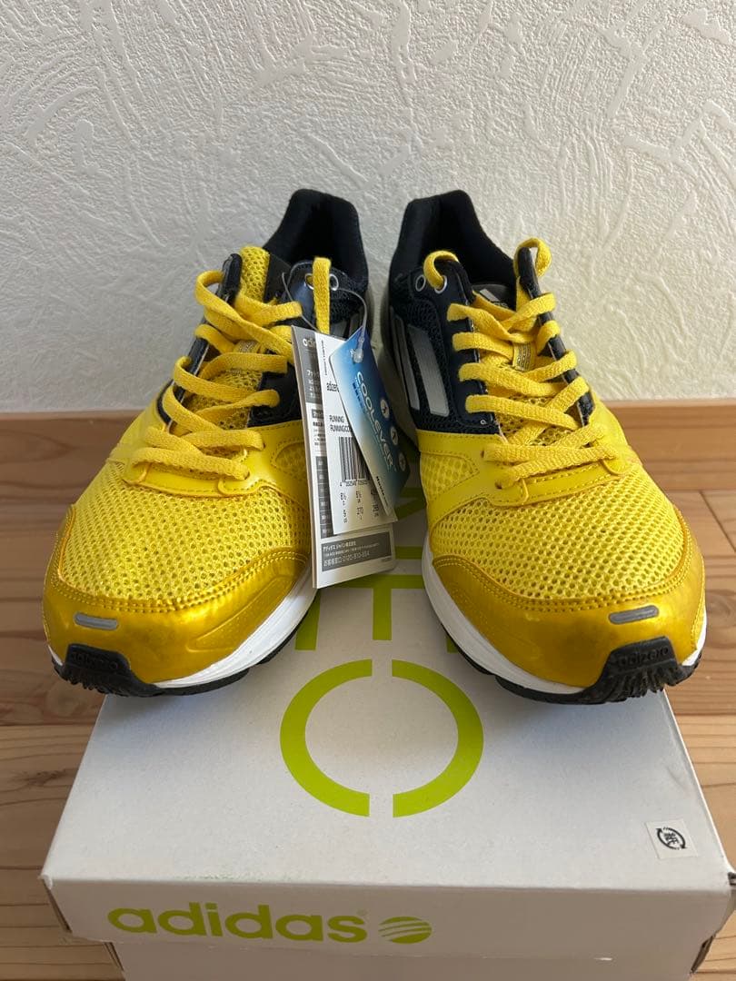 adidas ランニングシューズ 未使用タグ付き　27.0