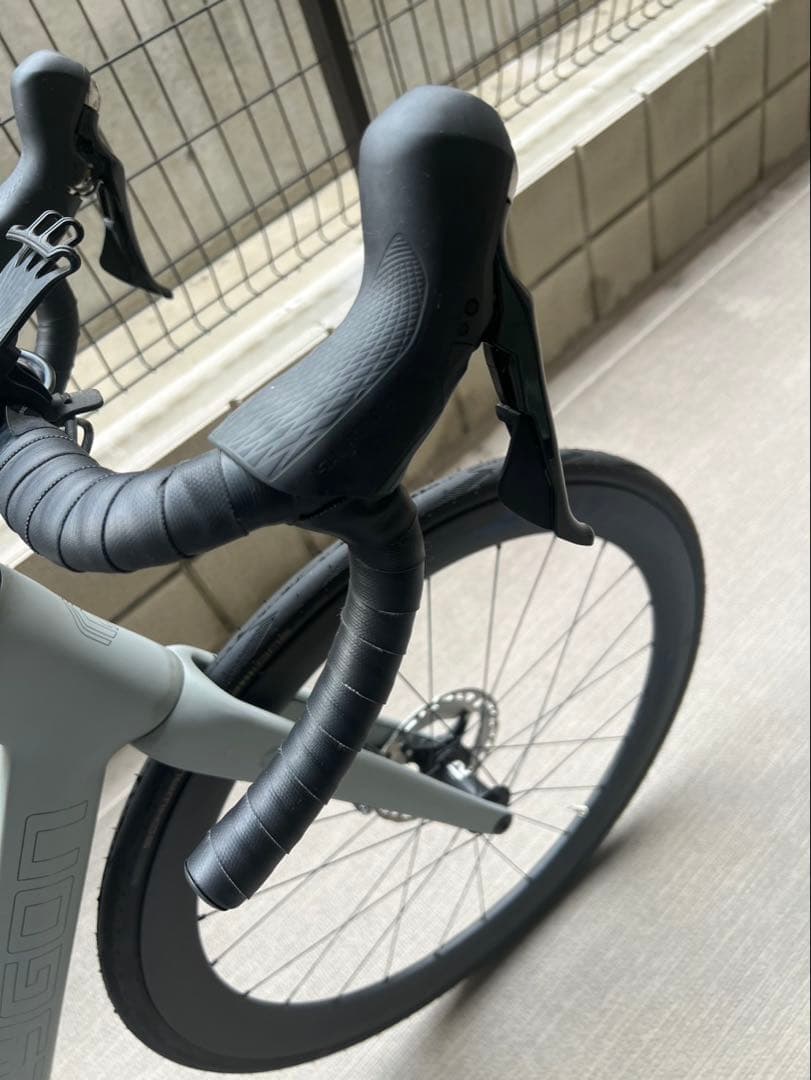 【定価半額以下！】ロードバイクPolygon A8