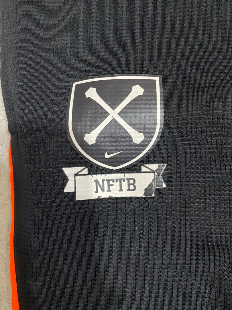 NIKE NFTB 上下セット