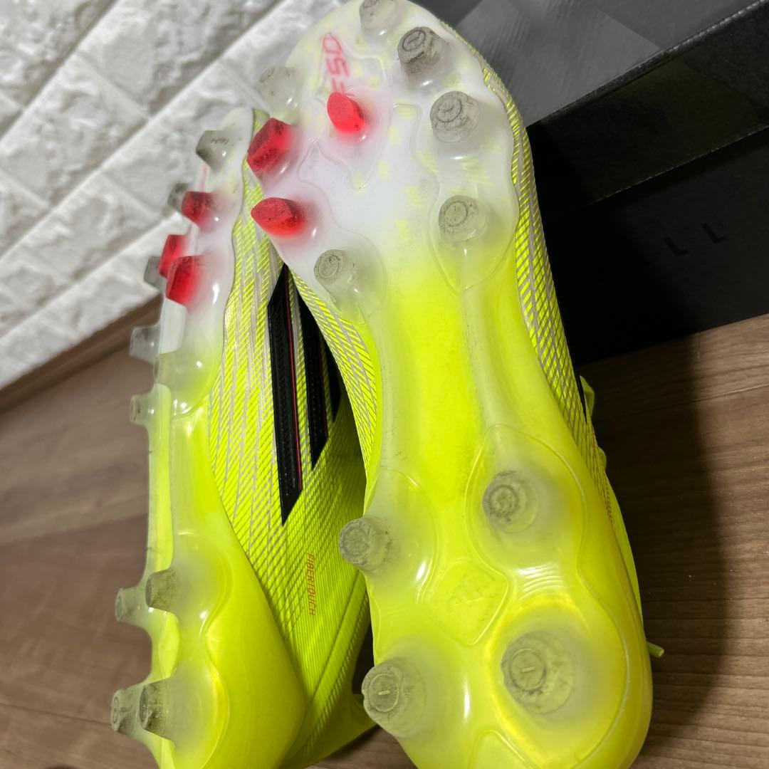 28cm　サッカー　スパイク　アディダス　軽量　芝　土　F50 JR6466
