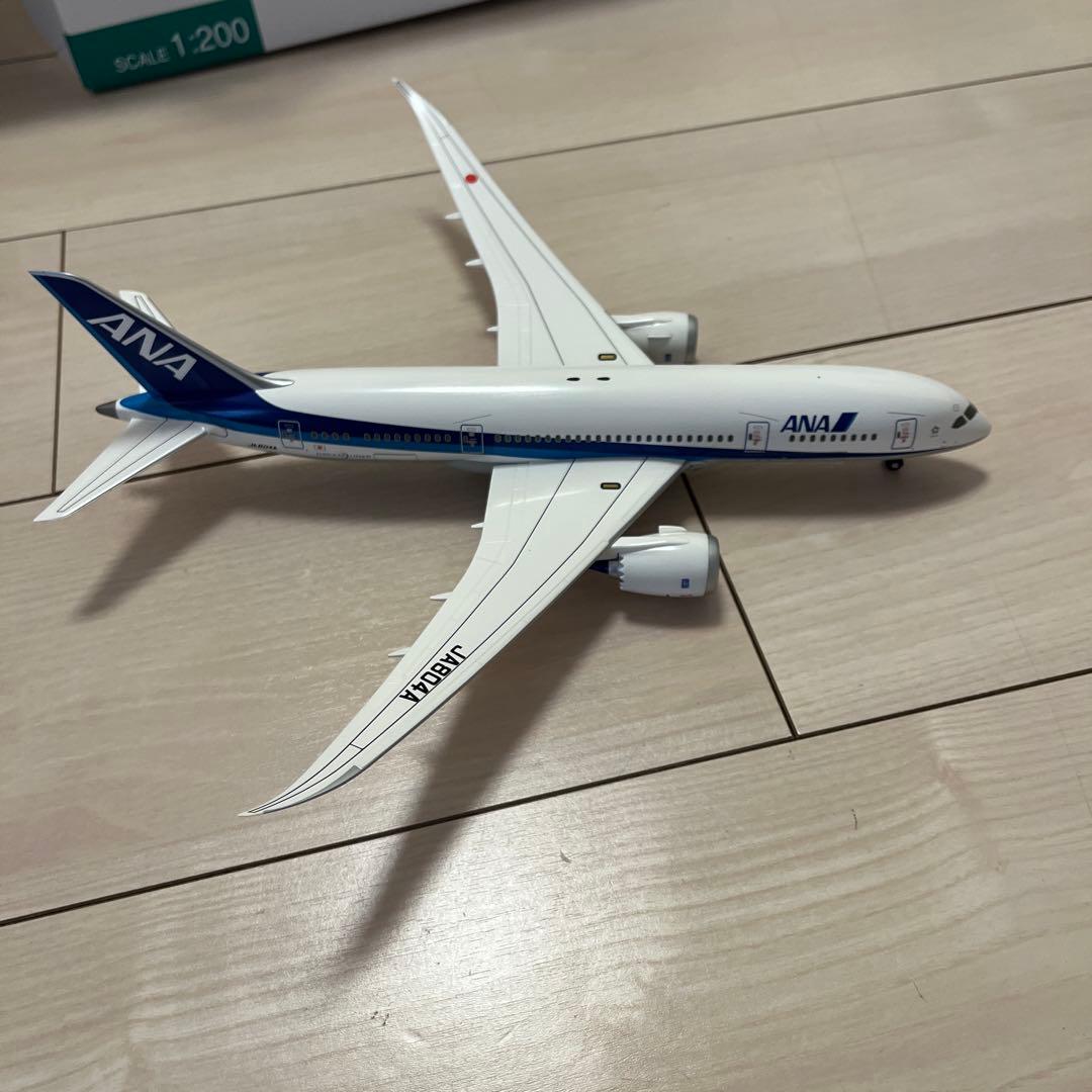 ANA Boeing 787-8モデル 1:200 スケール