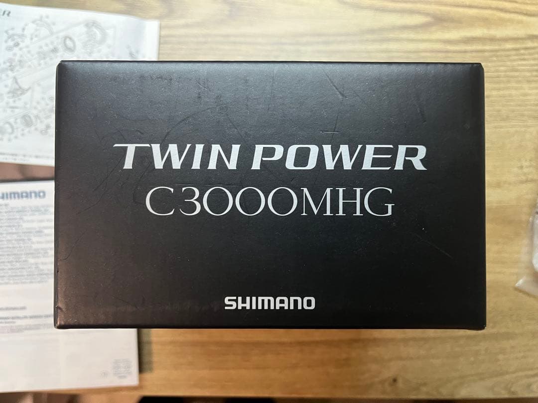 【美品】シマノ 20 ツインパワー C3000MHG