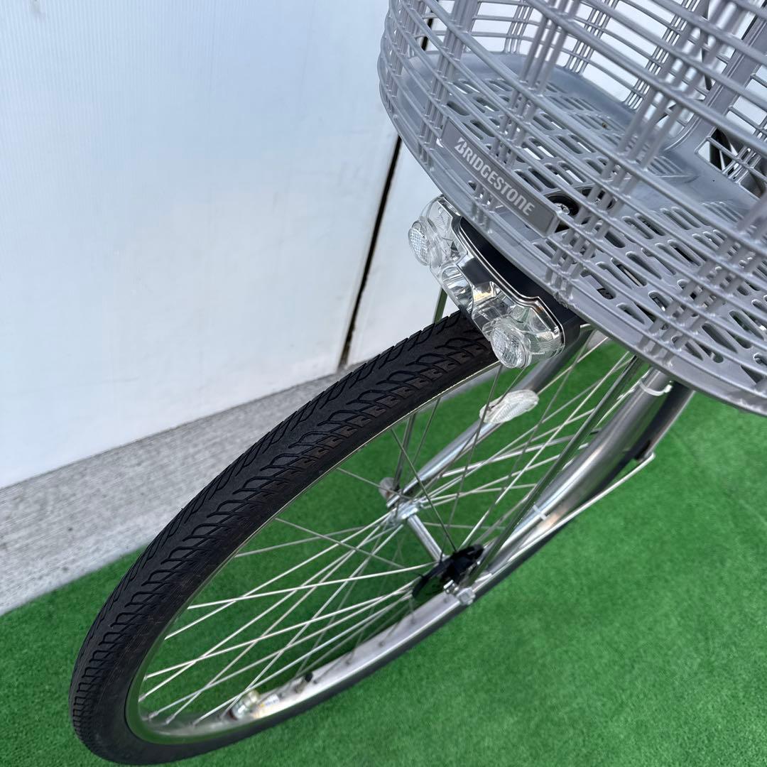ブリヂストン電動アシスト自転車26インチ バッテリー12.3Ah シルバー
