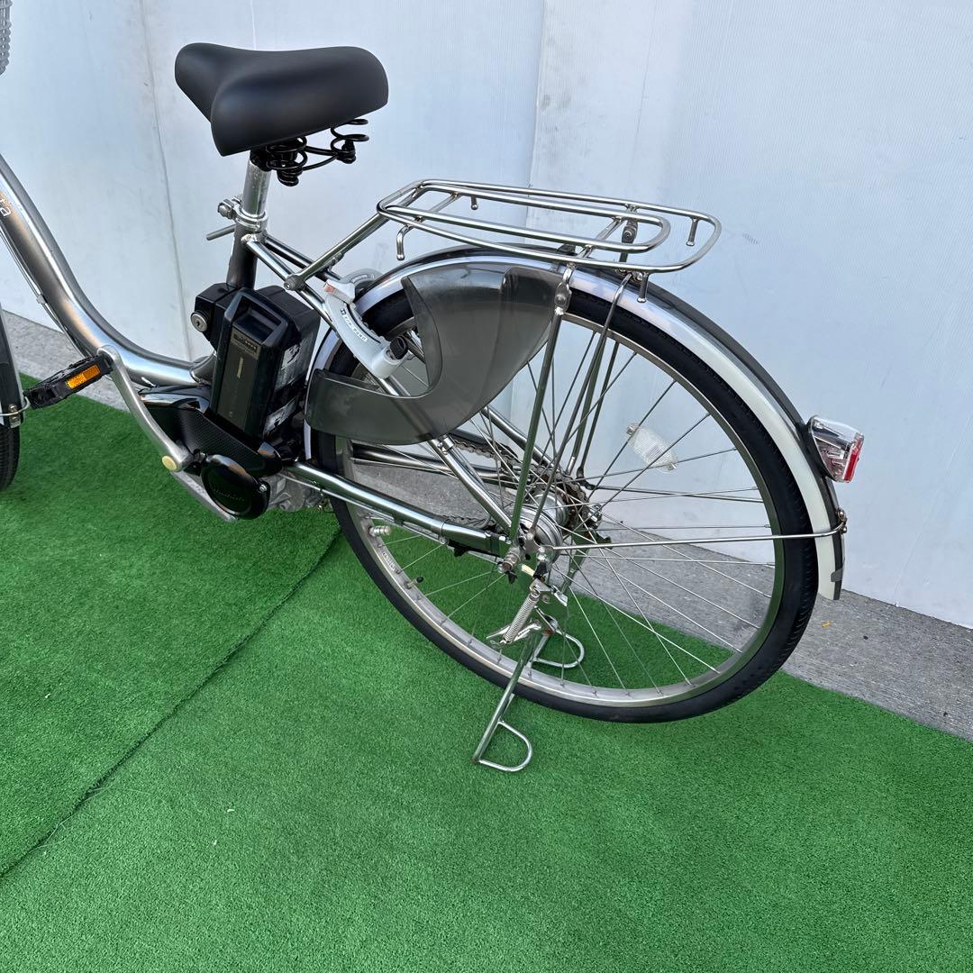 ブリヂストン電動アシスト自転車26インチ バッテリー12.3Ah シルバー