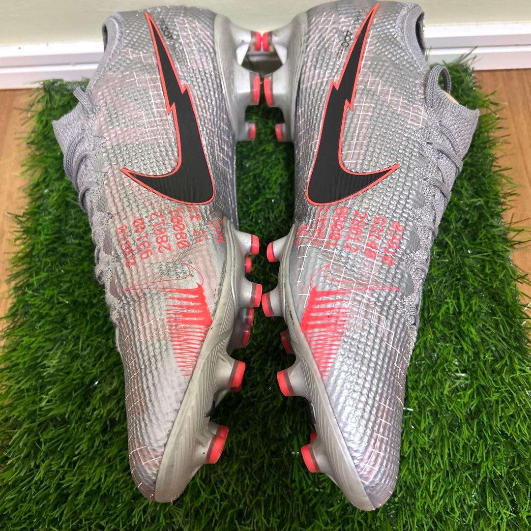 Nike Vapor 14 シルバー/レッド