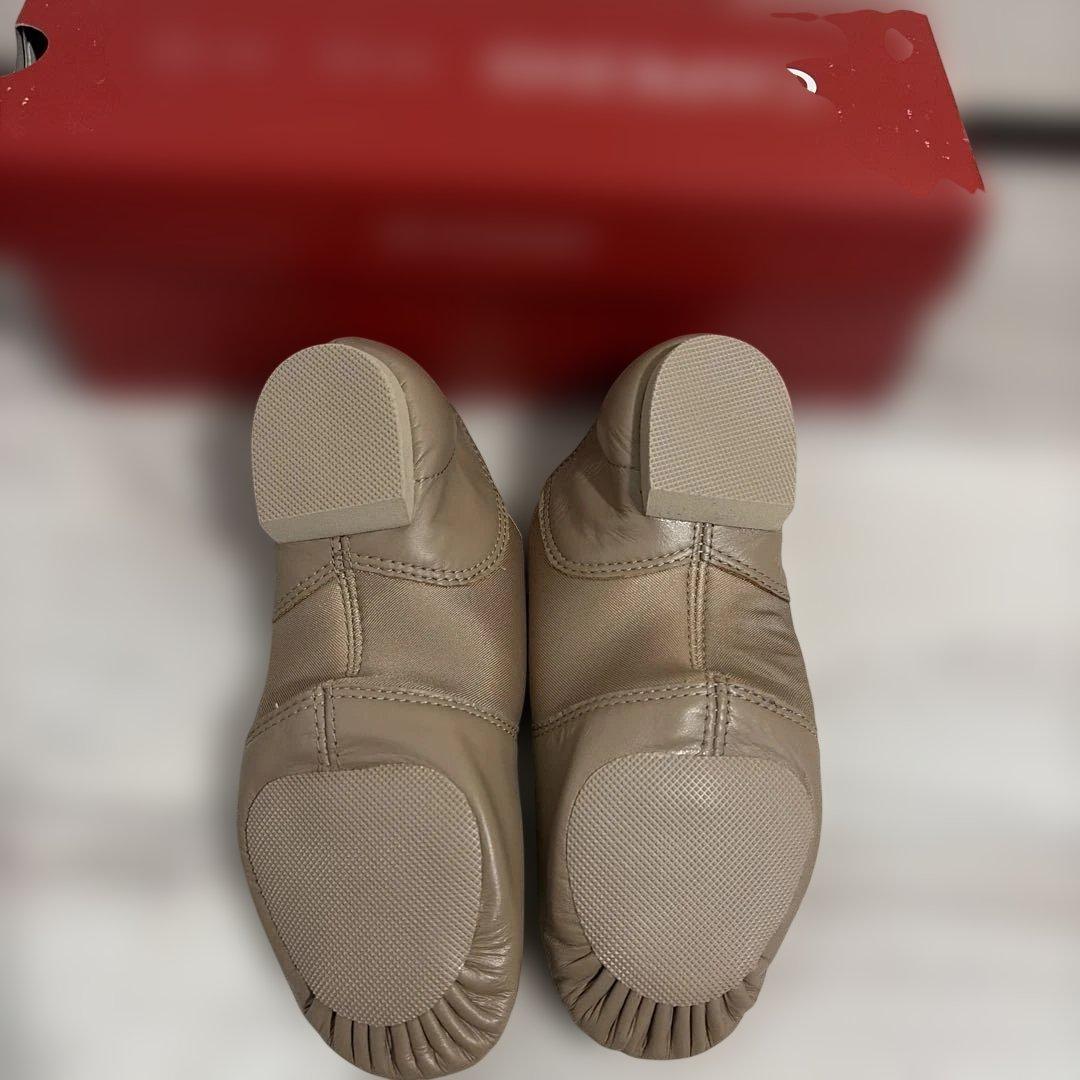 Capezio ジャズシューズEJ2 キャラメル　7.5W