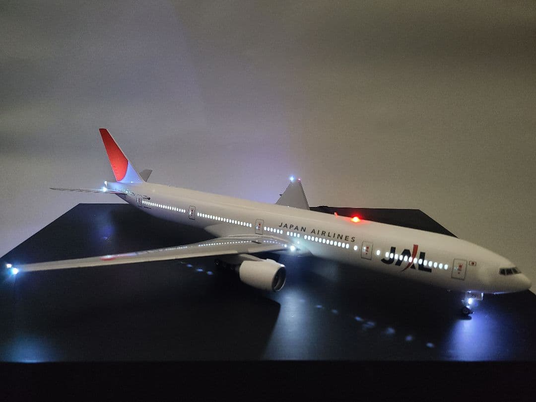 JAL BOEING 777-300 LED仕様完成品