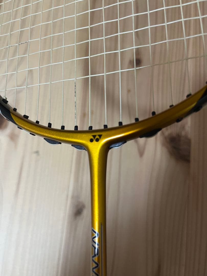 美品YONEX ヨネックスNANOSPEEDナノスピード8000後期廃