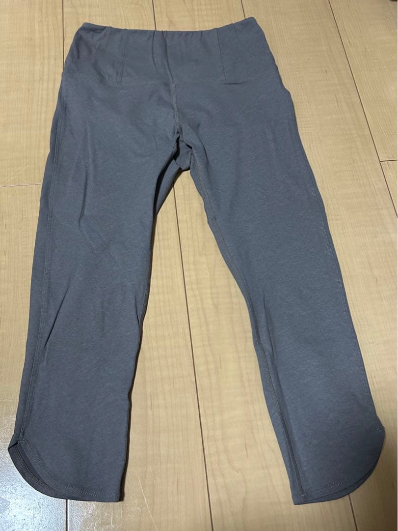 《値下げしました》ヨガウェア　スカーラ