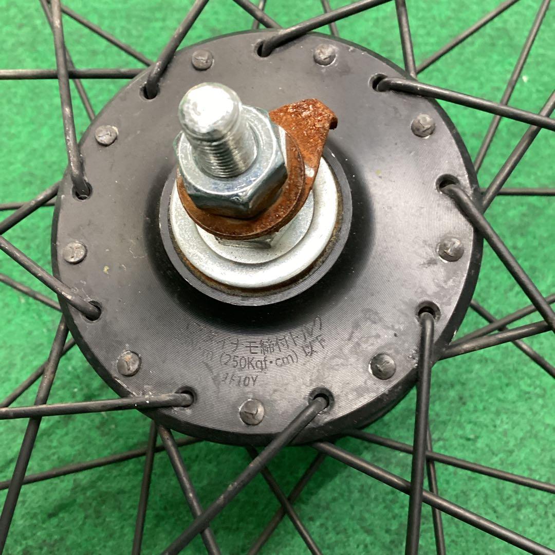 アルミリム　前輪 700c フロント 35cタイヤがついてました