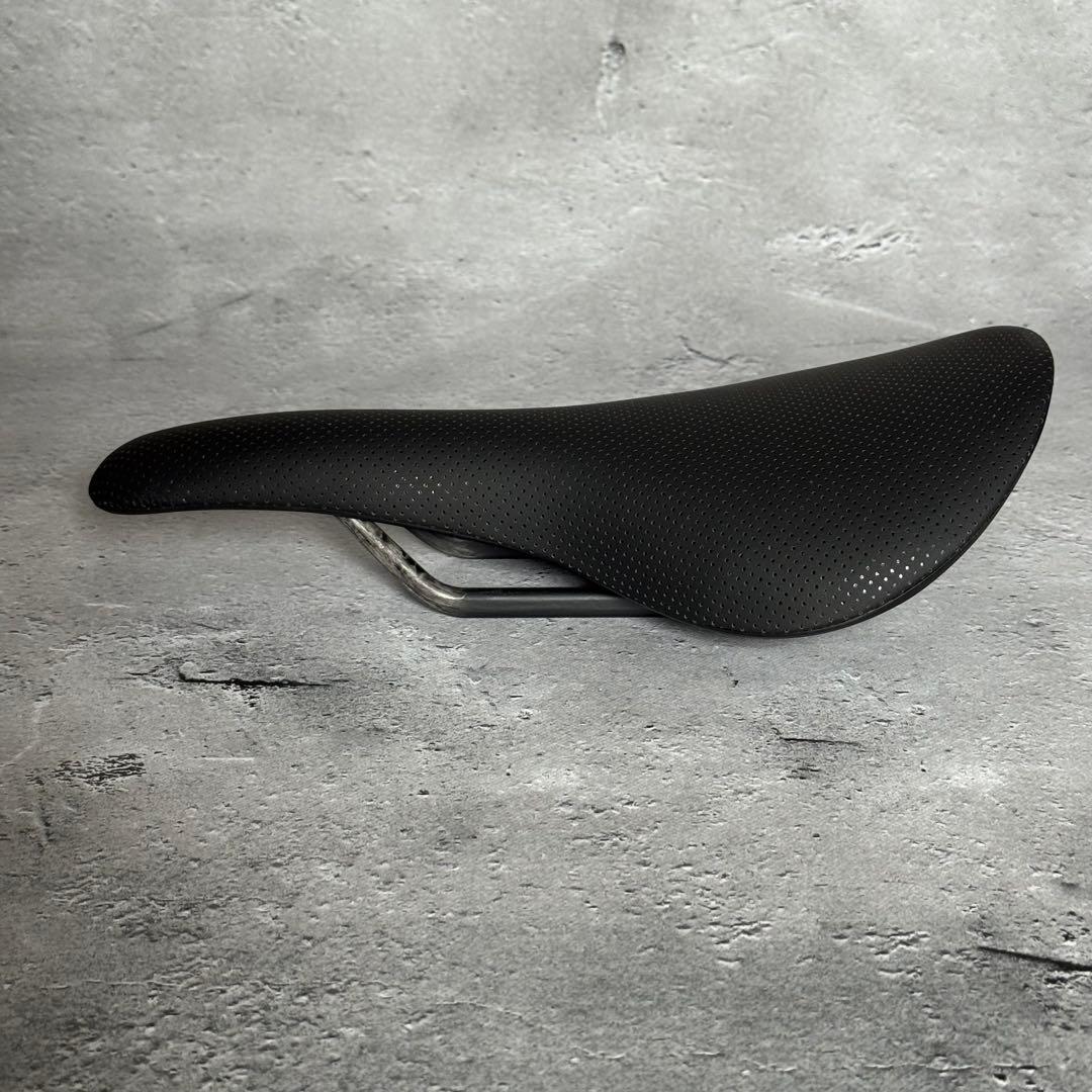 【新品未使用】Rapha Classic Saddle