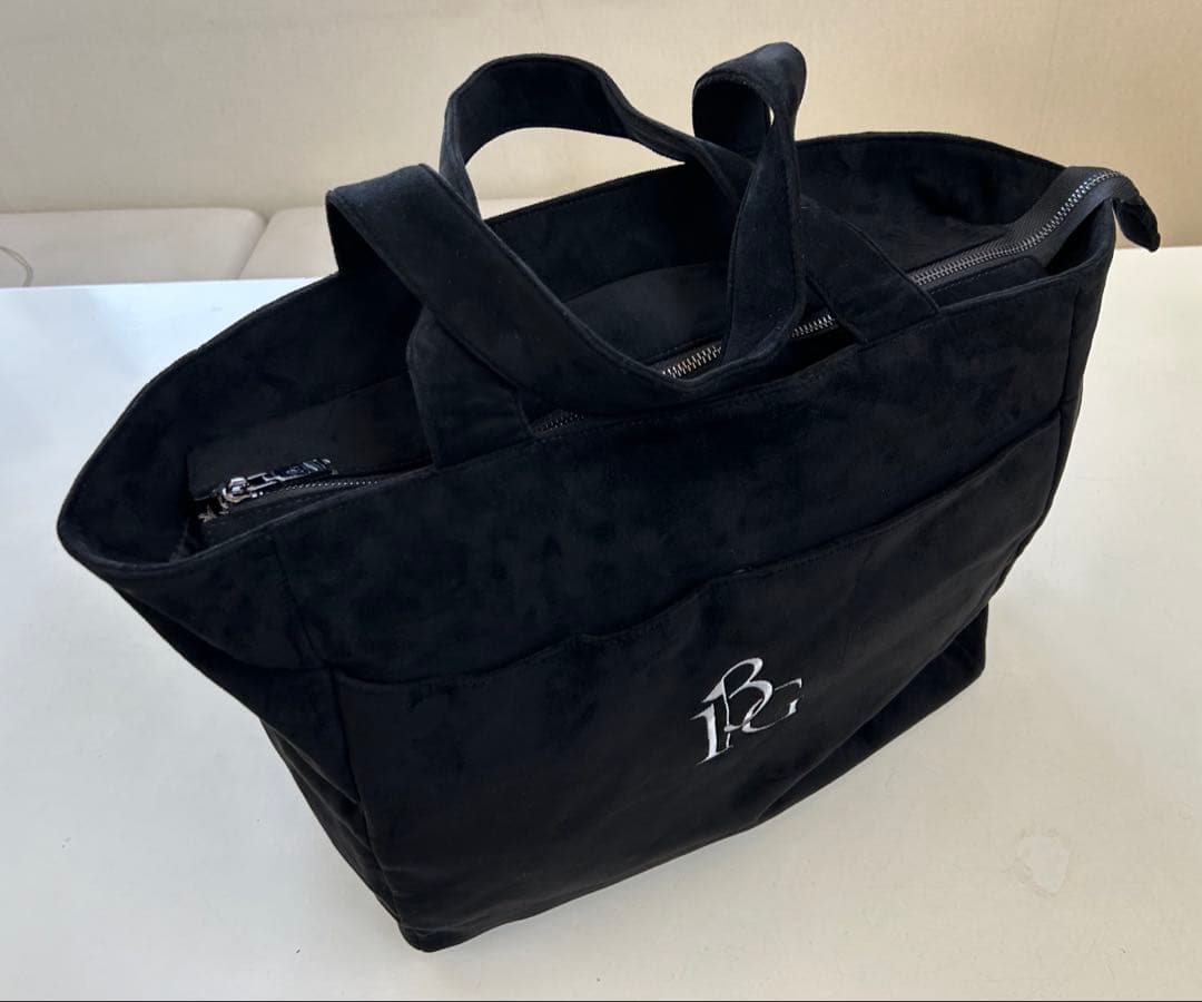 【新品・未使用】1piu1uguale3フェイクスエードトートバッグ
