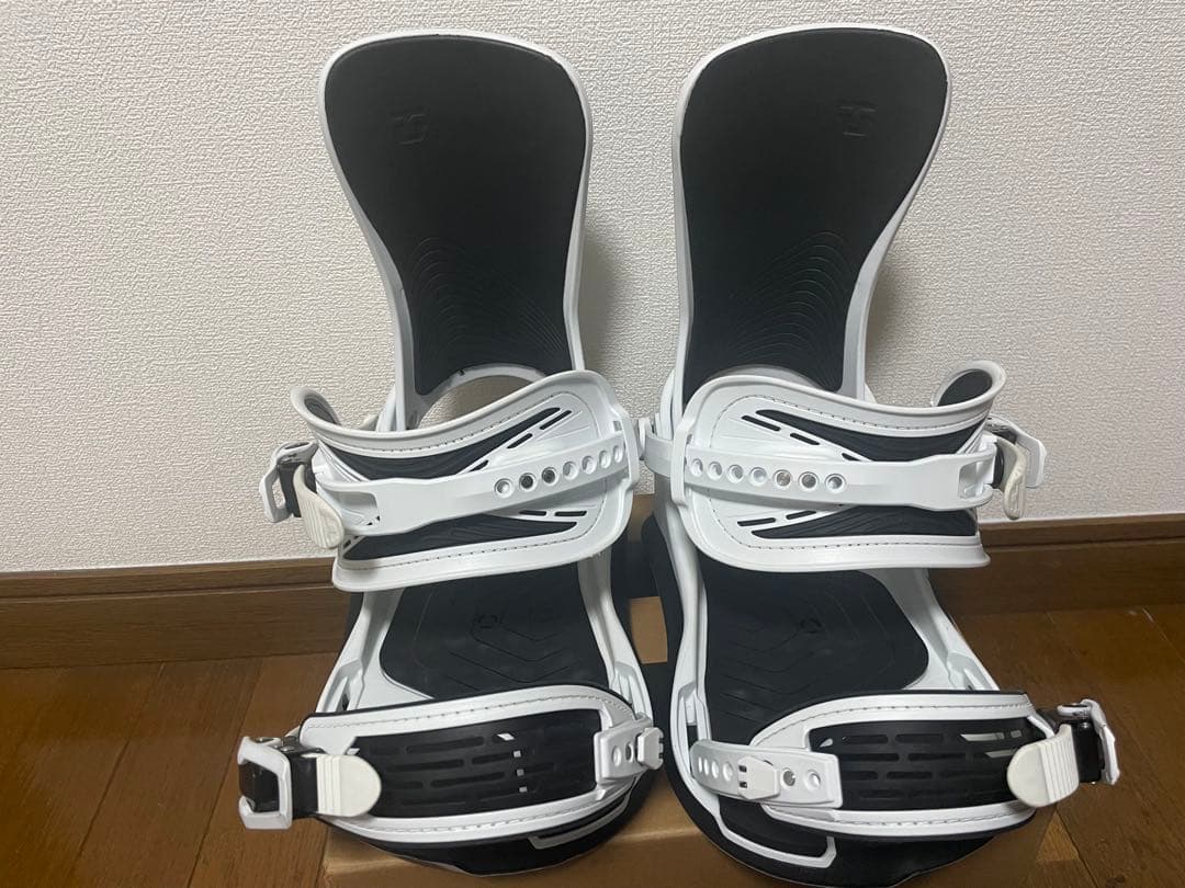 UNION ULTRA Mサイズ ホワイト 24-25モデル 箱付き