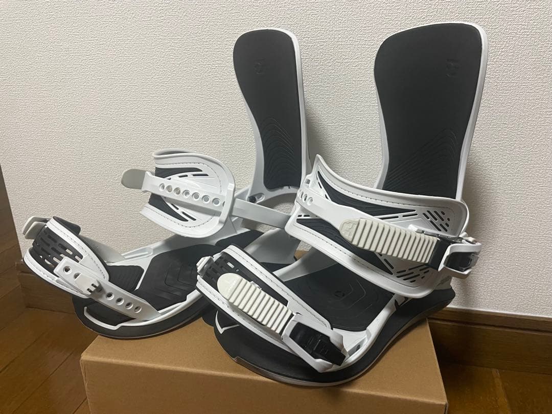 UNION ULTRA Mサイズ ホワイト 24-25モデル 箱付き