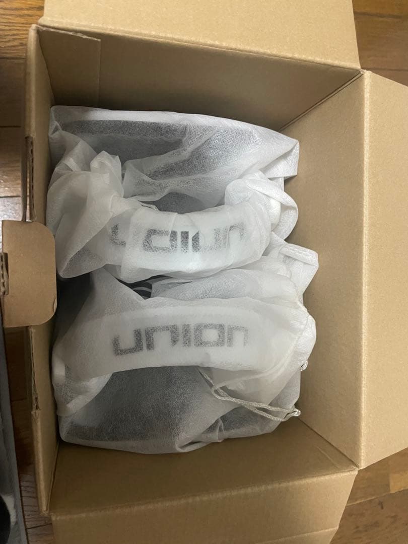 UNION ULTRA Mサイズ ホワイト 24-25モデル 箱付き