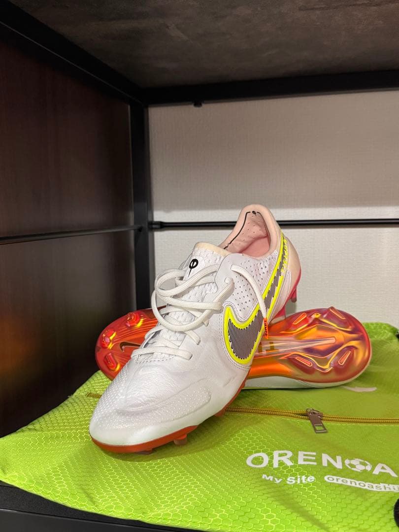 NIKEティエンポレジェンド9