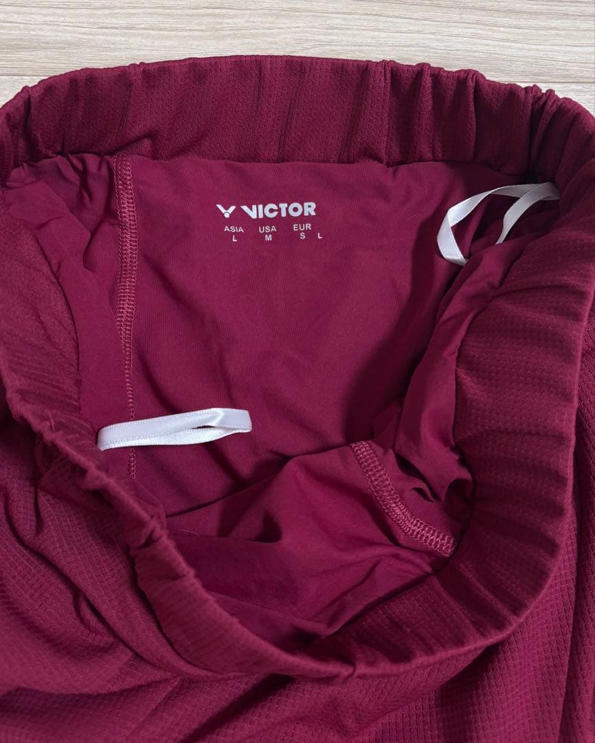 VICTORバドミントンウエア　レディースLサイズ　シャツ スカート 上下セット