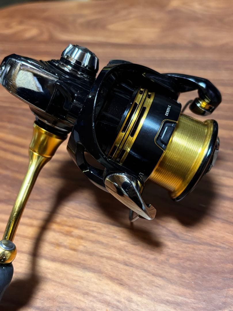Daiwa 23レガリス LT2000S-P スピニングリール