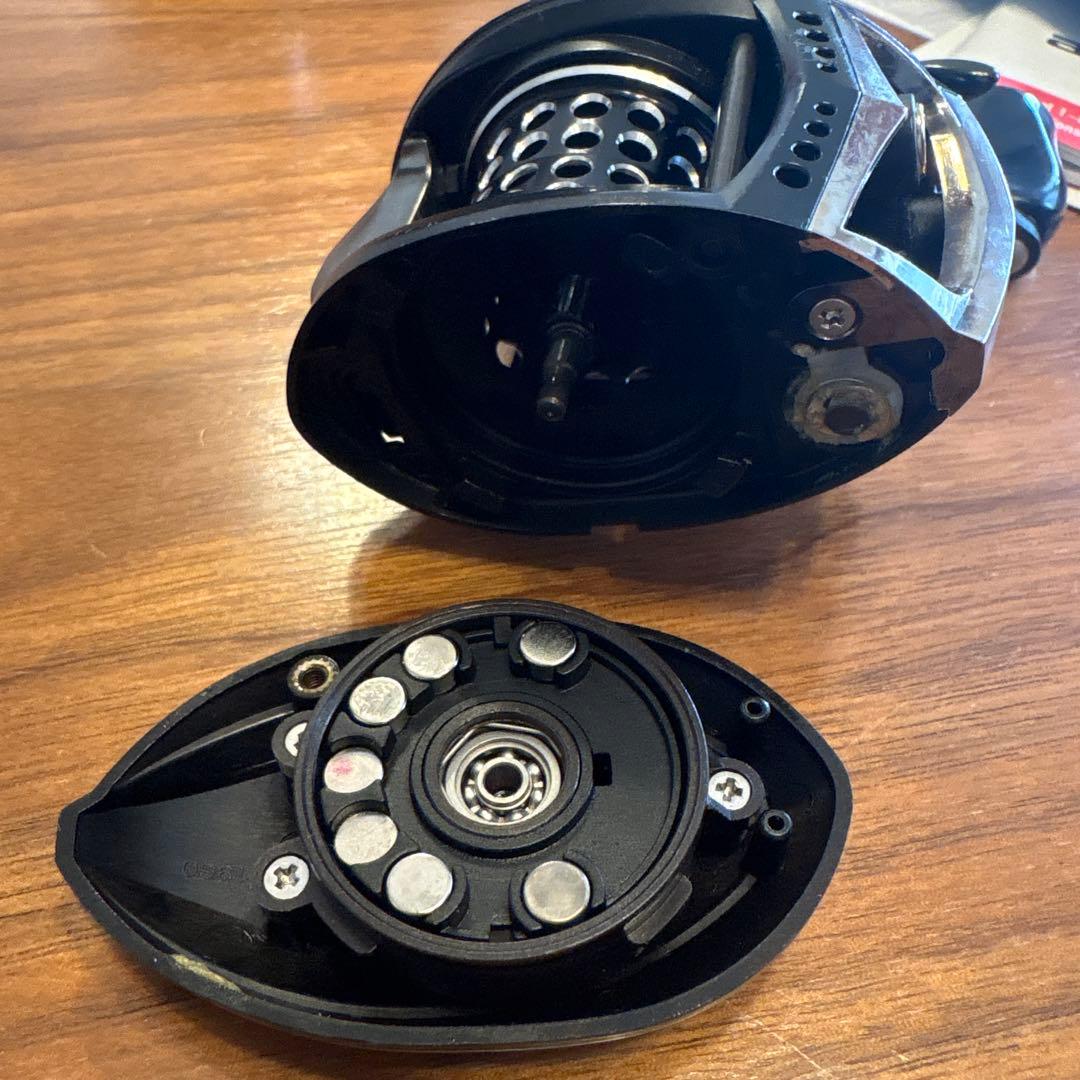 Abu Garcia REVO LTZ AE74-Racing ベイトリール