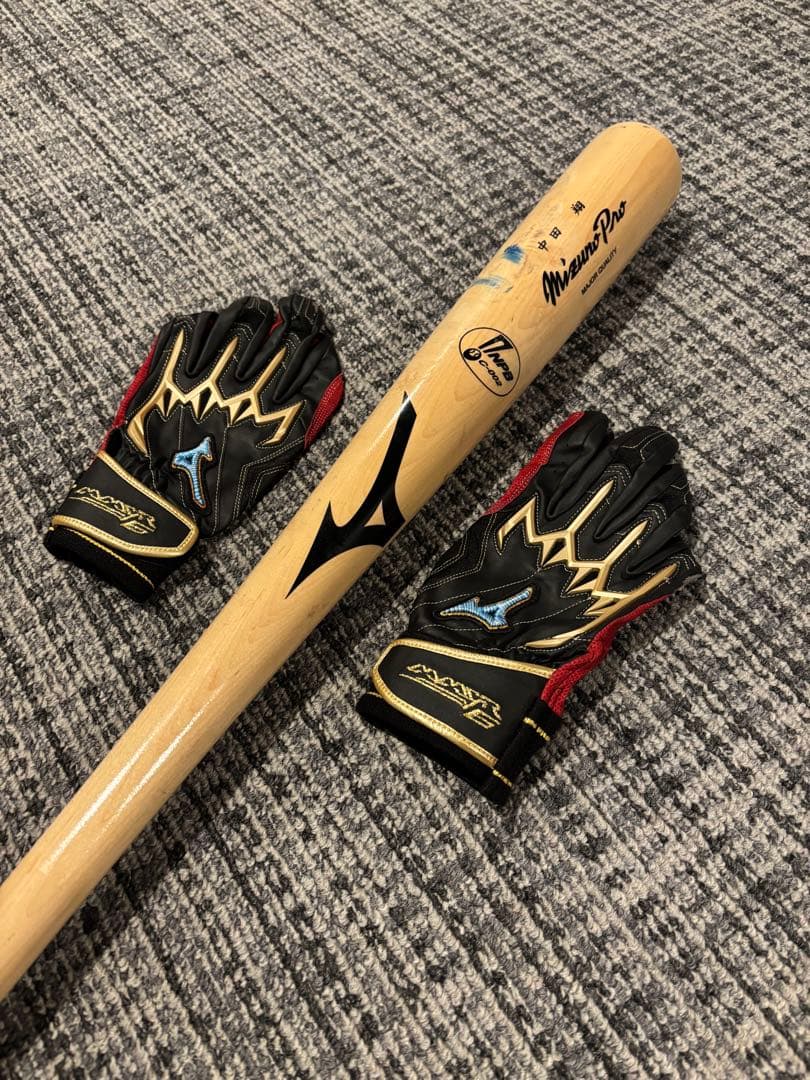 中田翔　Mizuno Pro バット バッティンググローブ