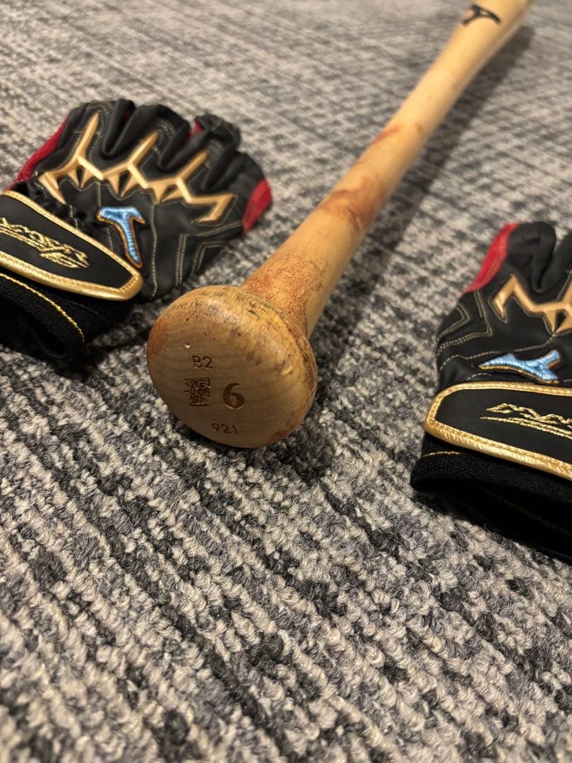 中田翔　Mizuno Pro バット バッティンググローブ