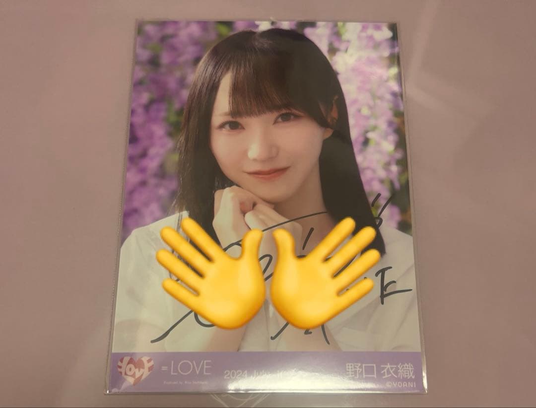 野口衣織　生写真　直筆　サイン(絶対アイドル辞めないでMV衣装　白セーラー)