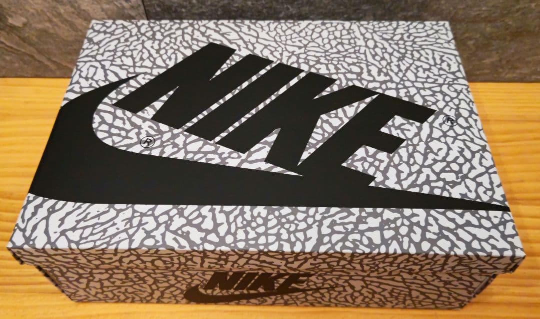 シューズ(男性用) NIKE Air Jordan 1 Retro High WhiteCement
