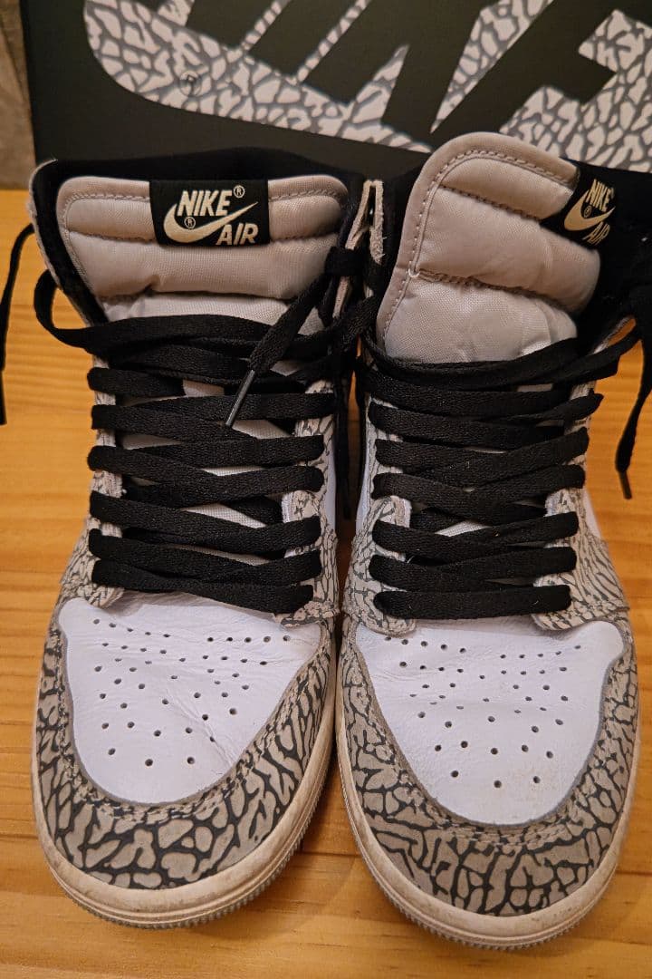シューズ(男性用) NIKE Air Jordan 1 Retro High WhiteCement