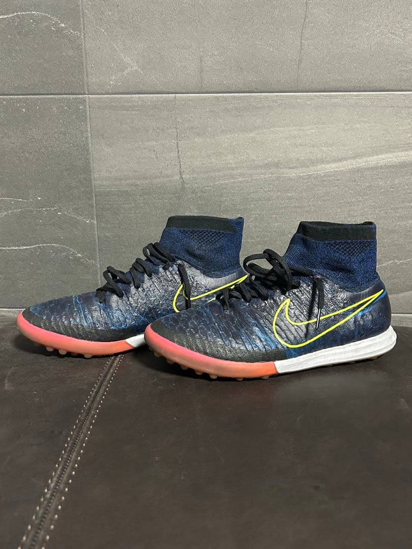 ‼️最終値下げ‼️Nike マジスタX プロキシモTF（ネイビー　イエロー）26cm