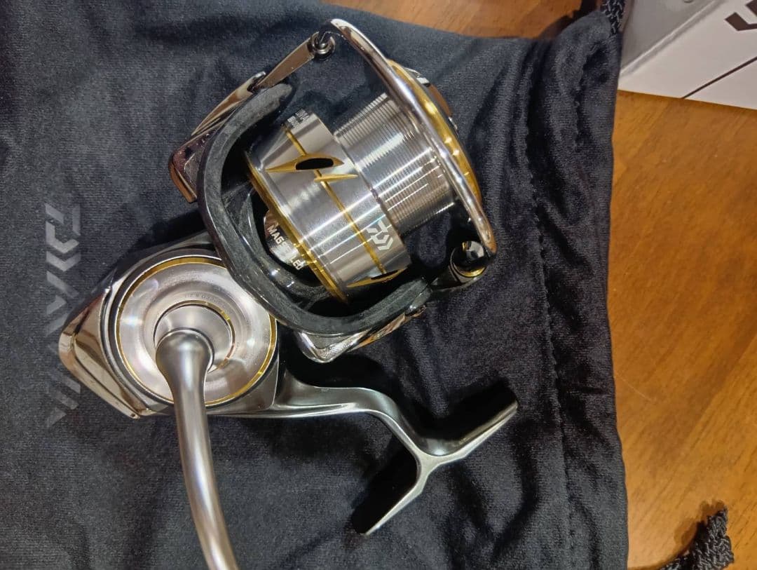 Daiwa LUVIAS LT4000-C リール　 20ルビアスLT4000c