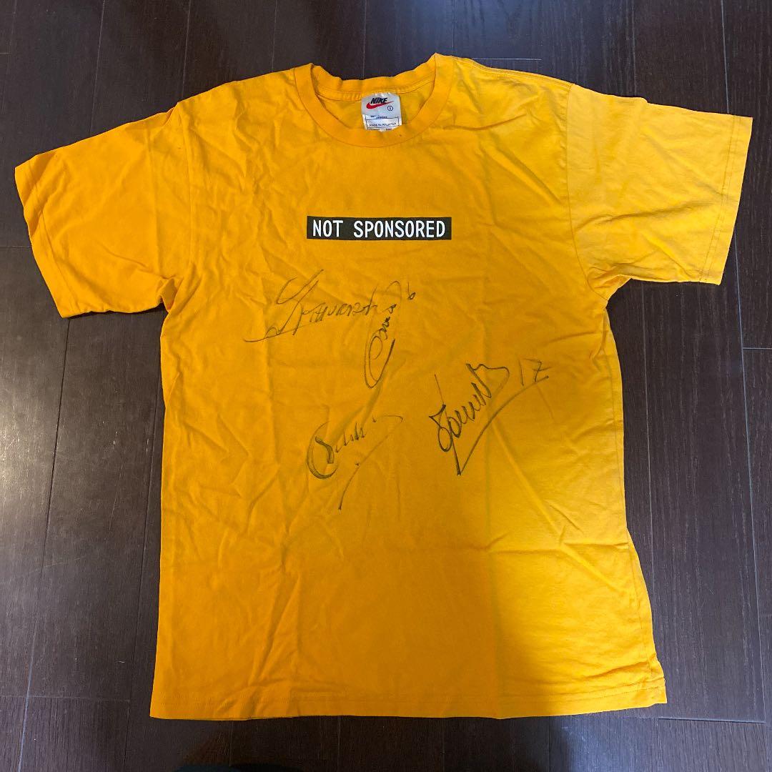 セリエA パルマの4選手サイン入りTシャツ