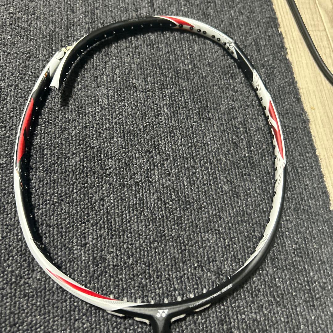 ラケット ASTROX88dPRO 4U5 / DUORA Z STRIKE 3U5