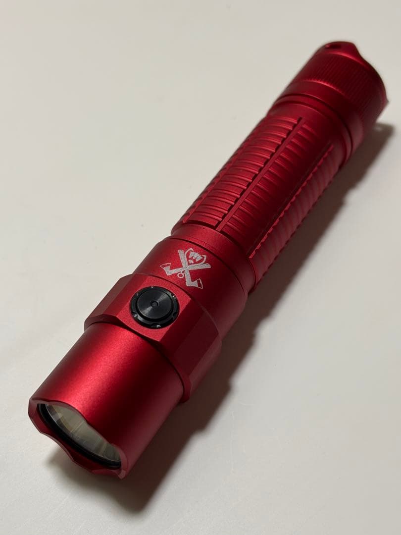 ThruNite TT20レッド 懐中電灯