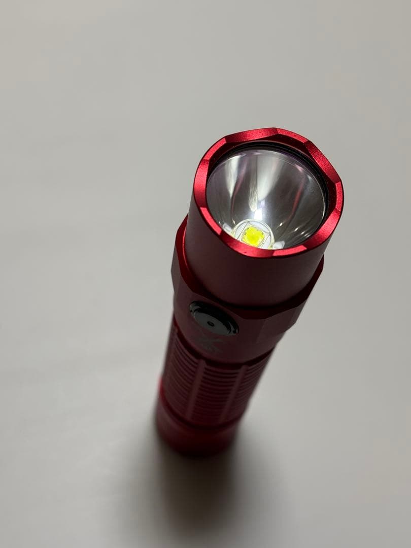 ThruNite TT20レッド 懐中電灯