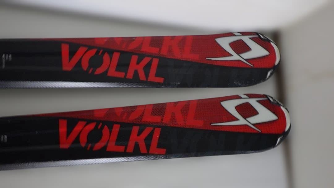 VOLKL RTM TIP ROCKER 173 カーボンスキー板 黒/赤 訳有