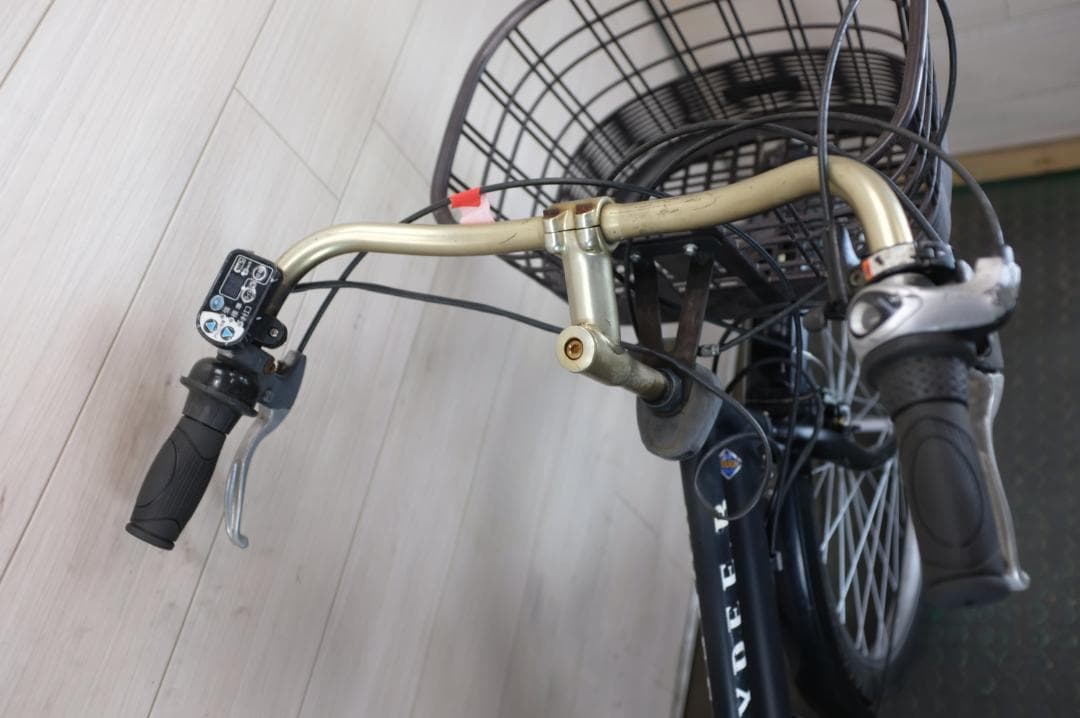 BS HYDEE.B 26インチ3段　8.1Ah（4点灯）充電器あり