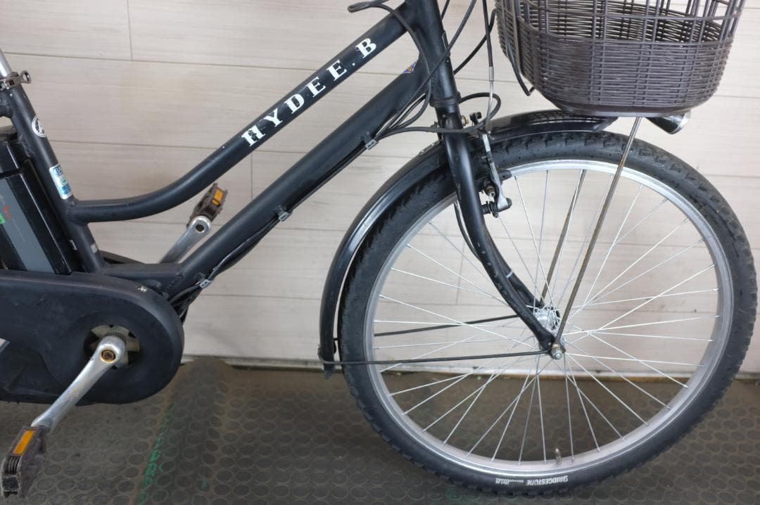 BS HYDEE.B 26インチ3段　8.1Ah（4点灯）充電器あり