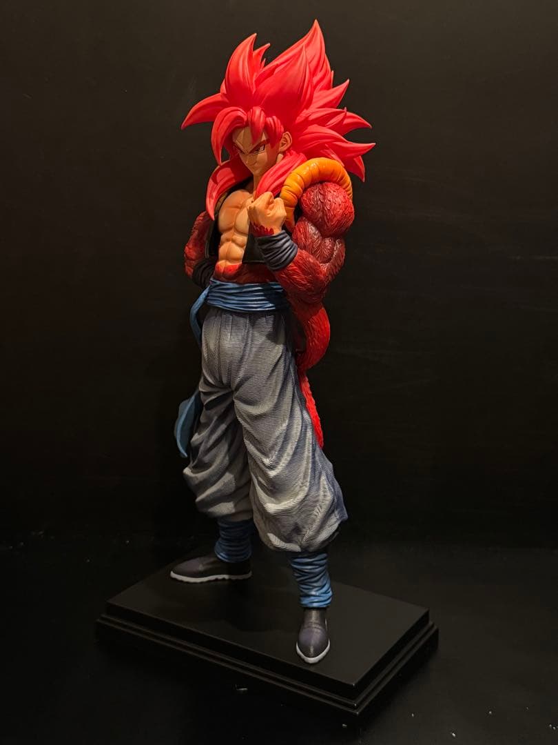 ドラゴンボール　超サイヤ人4　ゴジータ　孫悟空　ベジータ　フィギュア