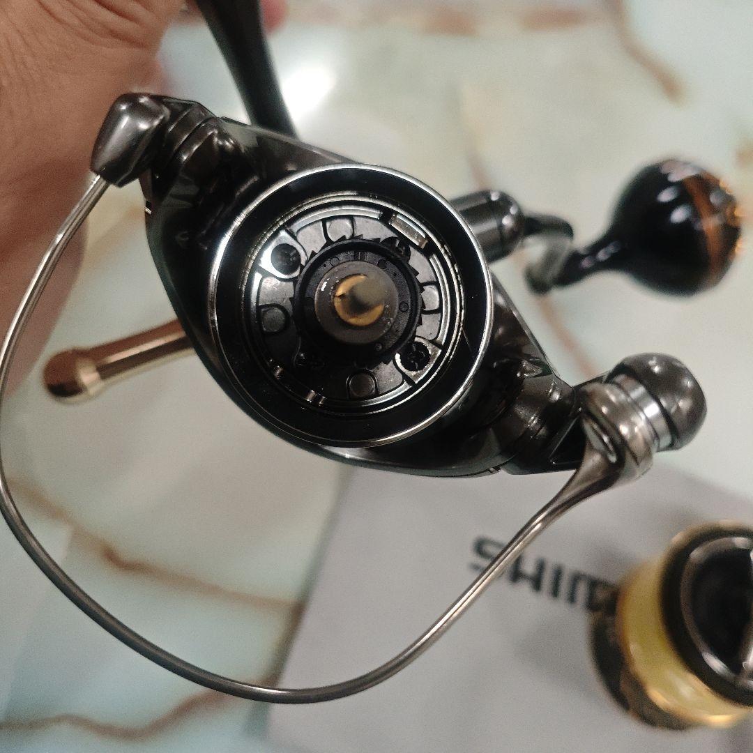 シマノ SHIMANO 20 TWIN POWER C3000MHG