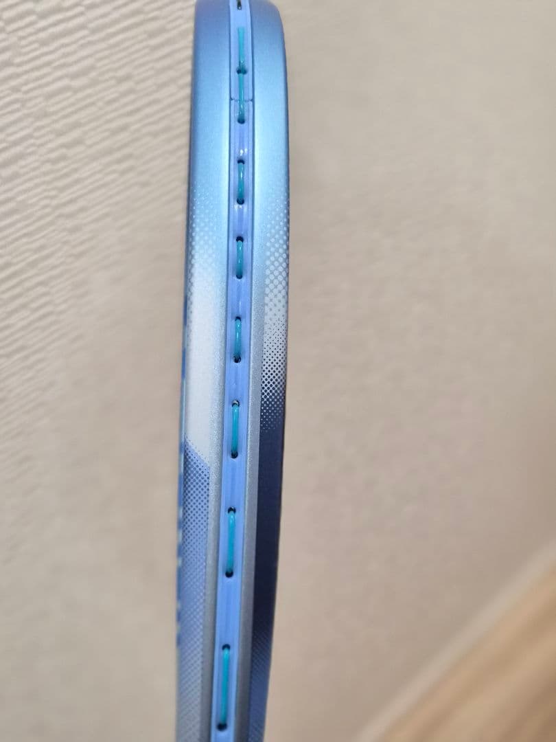 試打のみ　ヨネックス　新型ボルトレイジ５VS UXL1 新色　美品