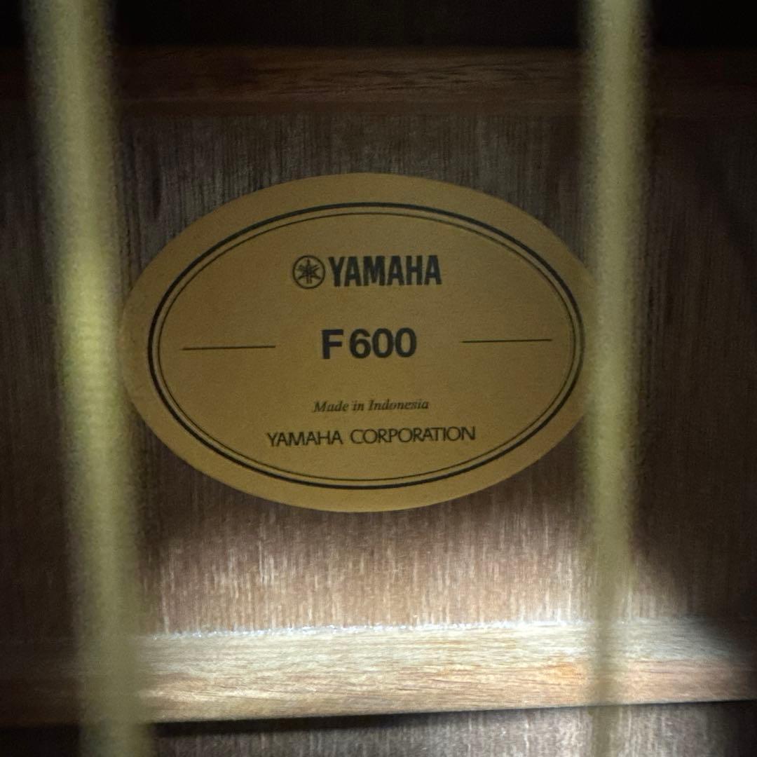 Yamaha F600 アコースティックギター